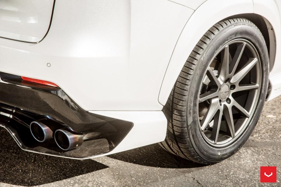 Детали экстерьера Lexus NX on Vossen Wheels (VFS1) 2017 года  (фото 21 из 29)